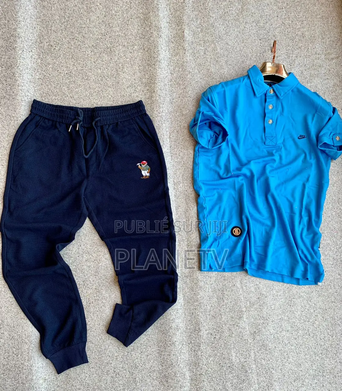 Ensemble Très Jolie Disponible DMDS