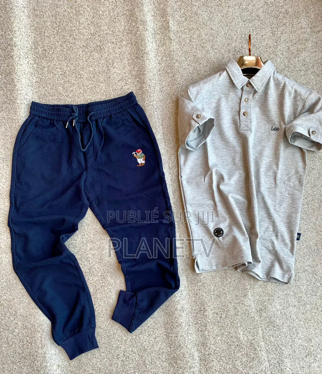 Ensemble Très Jolie Disponible DMDS