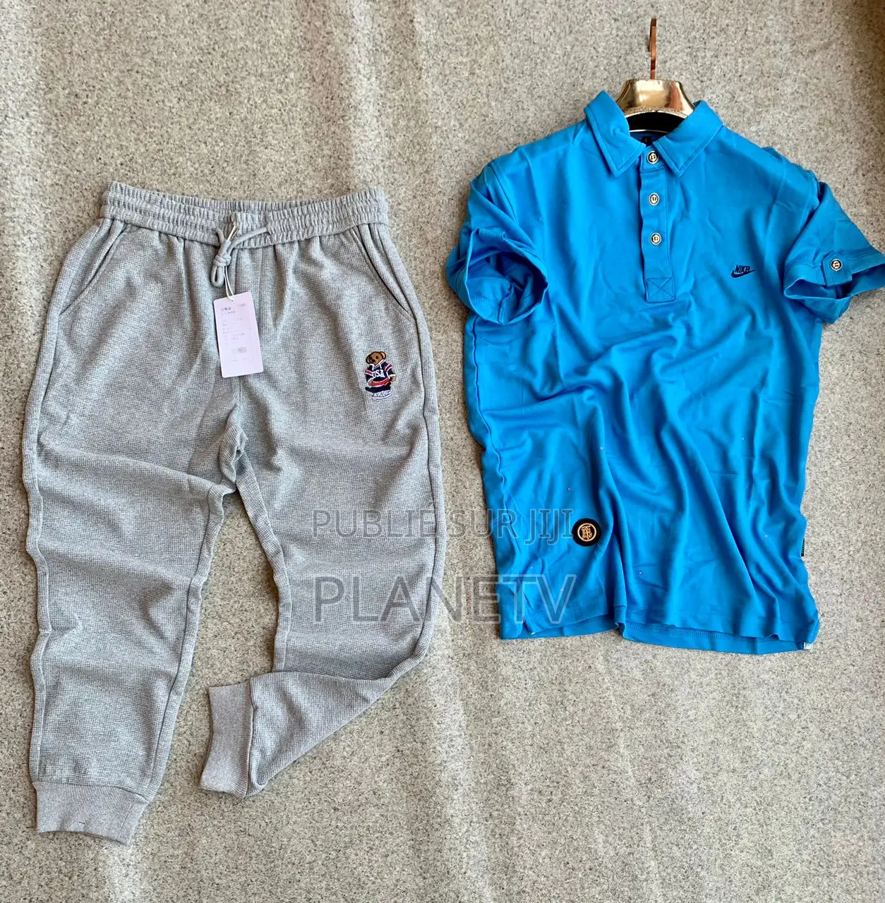 Ensemble Très Jolie Disponible DMDS