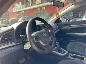 Hyundai Elantra 2017 Blanc