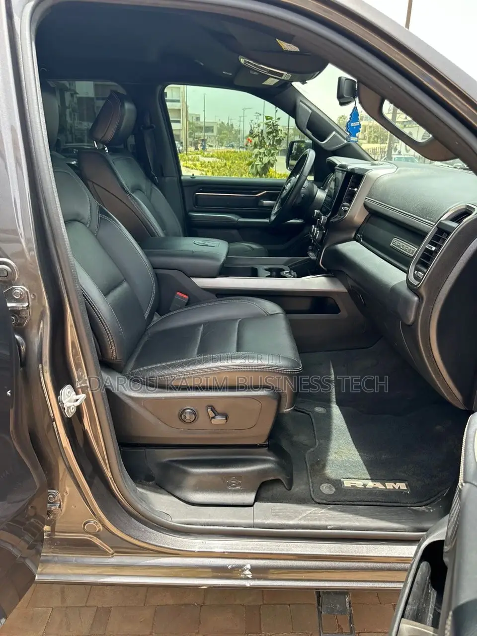 Dodge RAM 1500 5.7 Hybrid AWD 2019 Gris