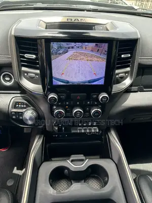 Dodge RAM 1500 5.7 Hybrid AWD 2019 Gris