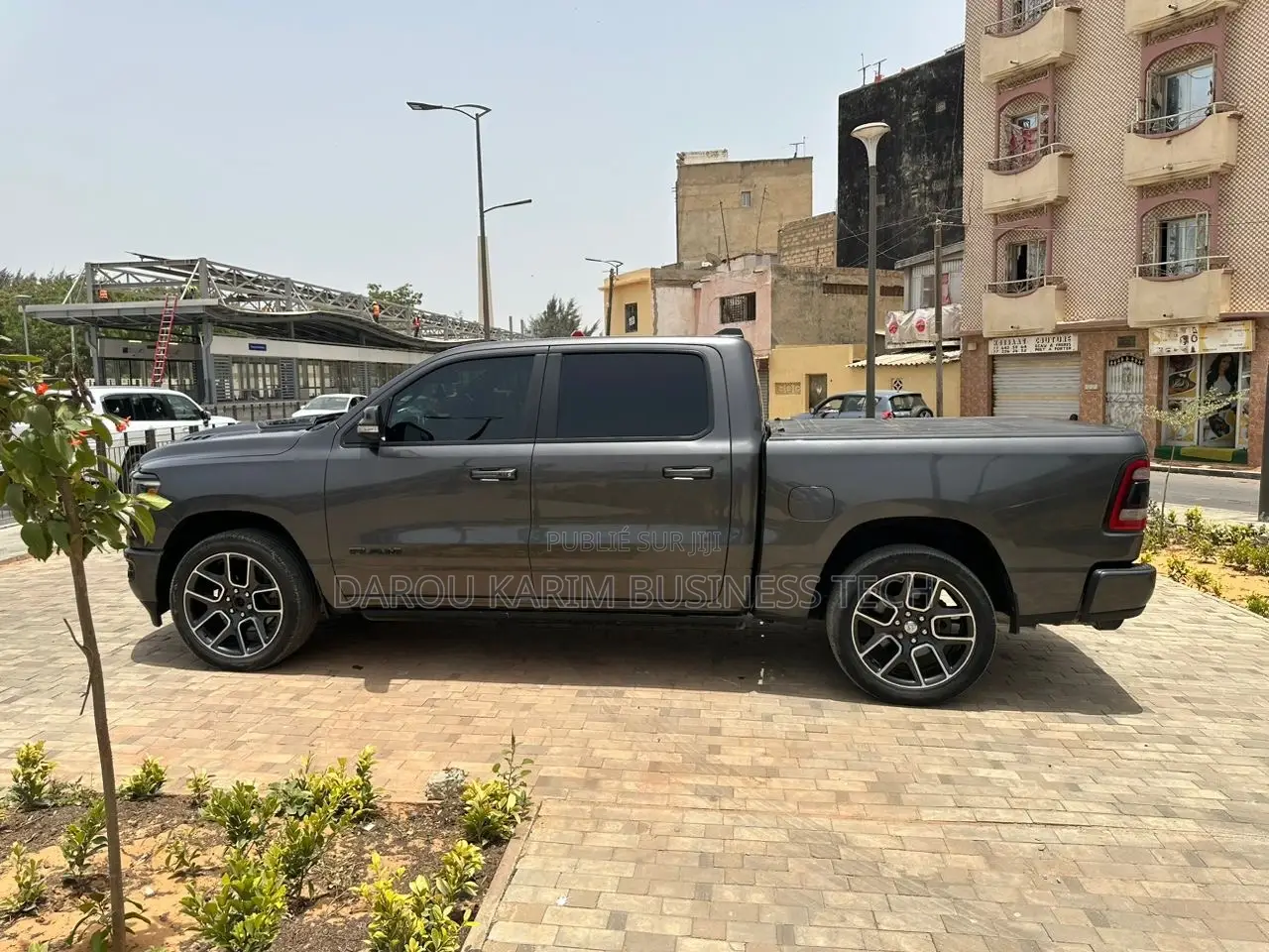 Dodge RAM 1500 5.7 Hybrid AWD 2019 Gris