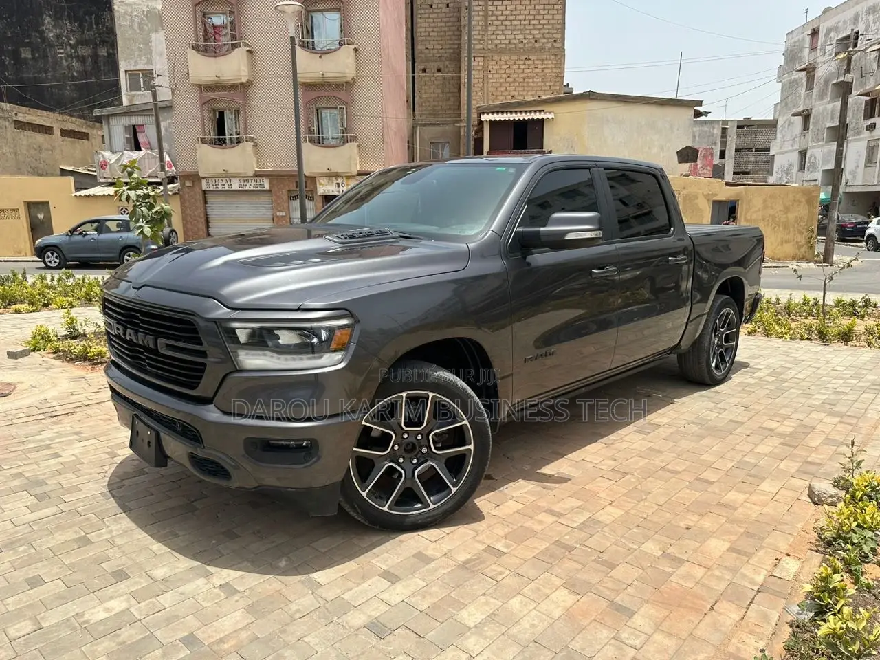 Dodge RAM 1500 5.7 Hybrid AWD 2019 Gris