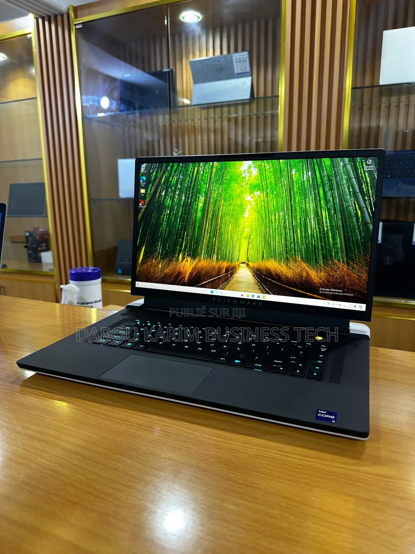 New Ordinateur Portable Alienware M17x R2 32GB Intel Core I9 SSD 1T