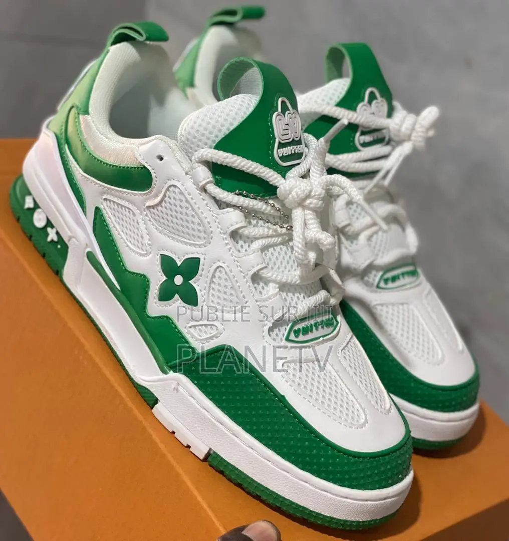 LV De Couleur Vert Et Blanc Original Disponible Ss