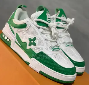 LV De Couleur Vert Et Blanc Original Disponible Ss