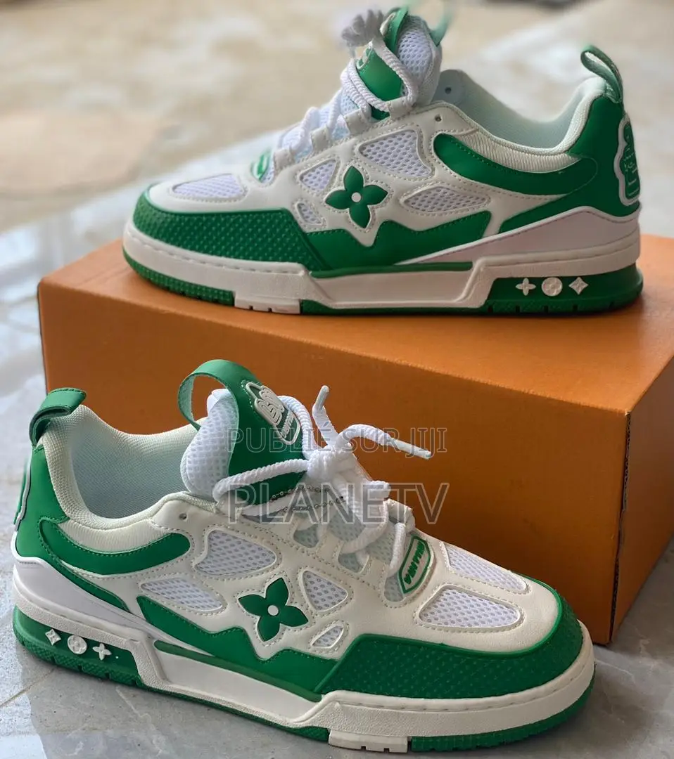 LV De Couleur Vert Et Blanc Original Disponible Ss