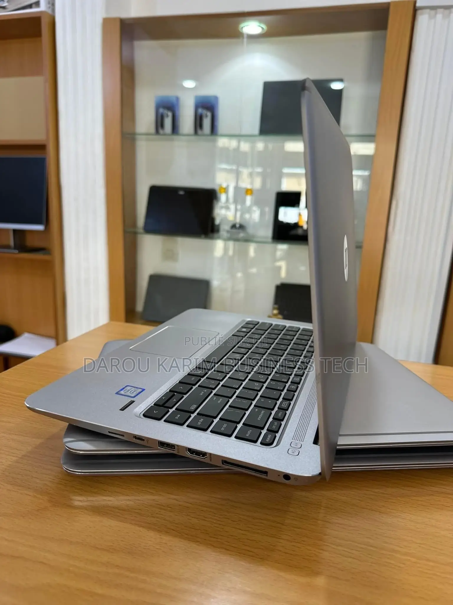 New HP EliteBook Folio 1040 G2 8GB Intel Core I5 SSD 256GB