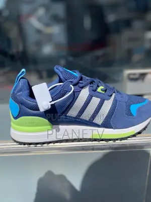 Photo - Adidas Originals Disponible Cf