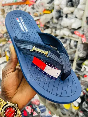 Sandales Très Originale Disponible WCM