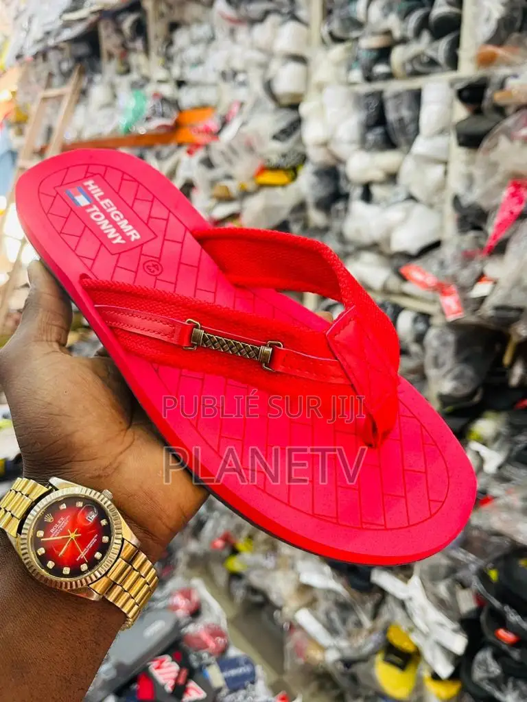 Sandales Très Originale Disponible WCM