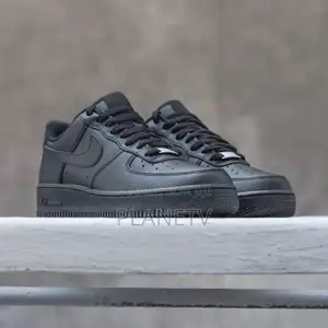 Chaussures Noir Originale Disponible Ss