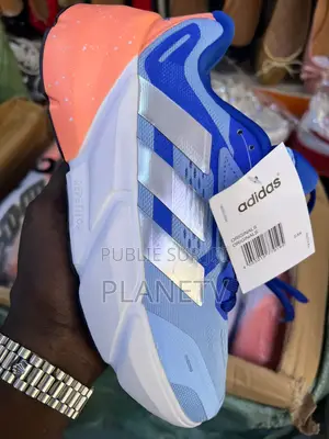 Chaussures Très Jolie Originale Disponible BFS