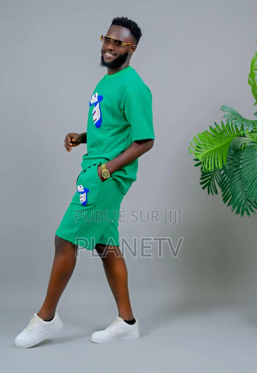 Ensemble Très Jolie Disponibles Kb