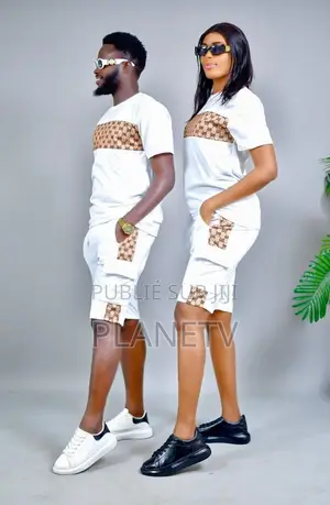 Ensemble Très Jolie Disponible Kb