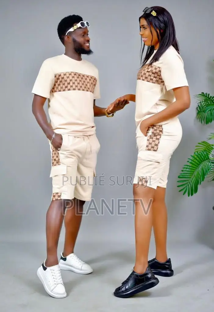 Ensemble Très Jolie Disponible Kb