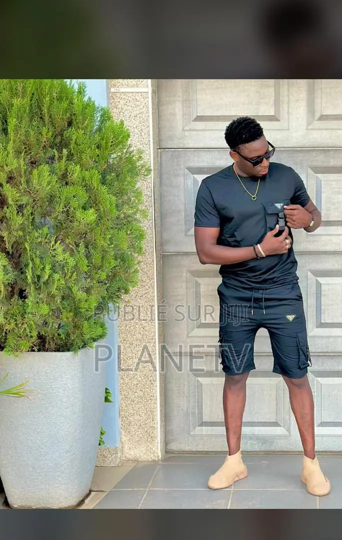 Ensemble Très Jolie Originale Disponible Kb