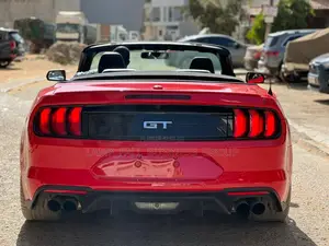 Ford Mustang 2020 Rouge