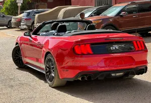 Ford Mustang 2020 Rouge