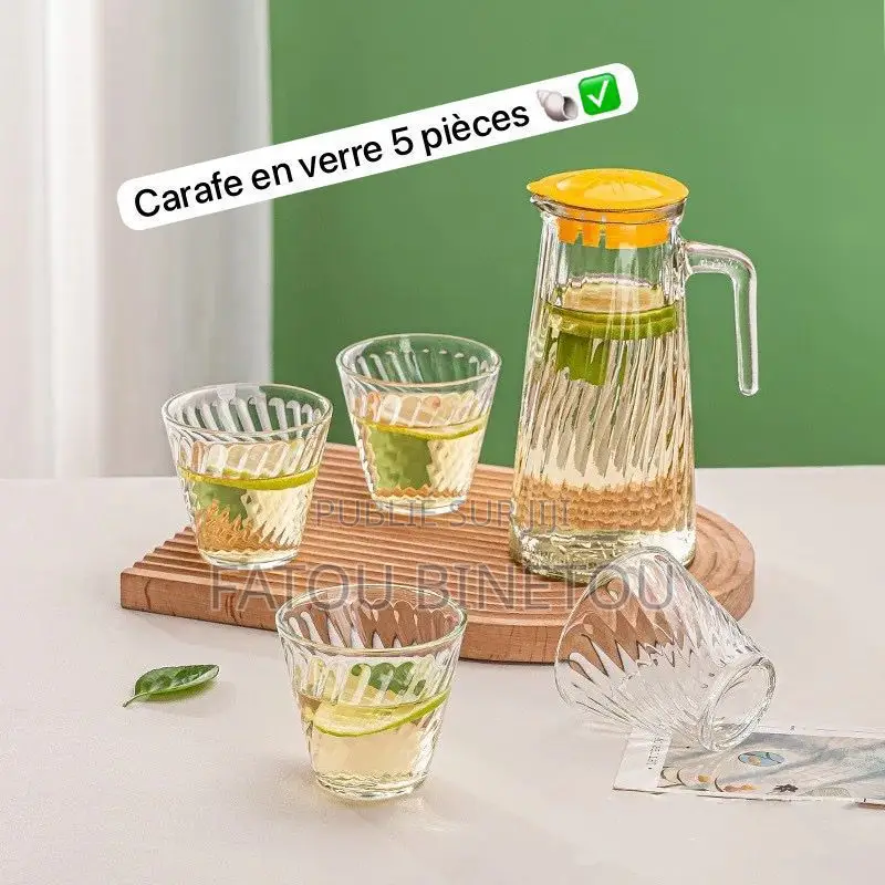 Ensemble Carafe Et Tasse en Verre