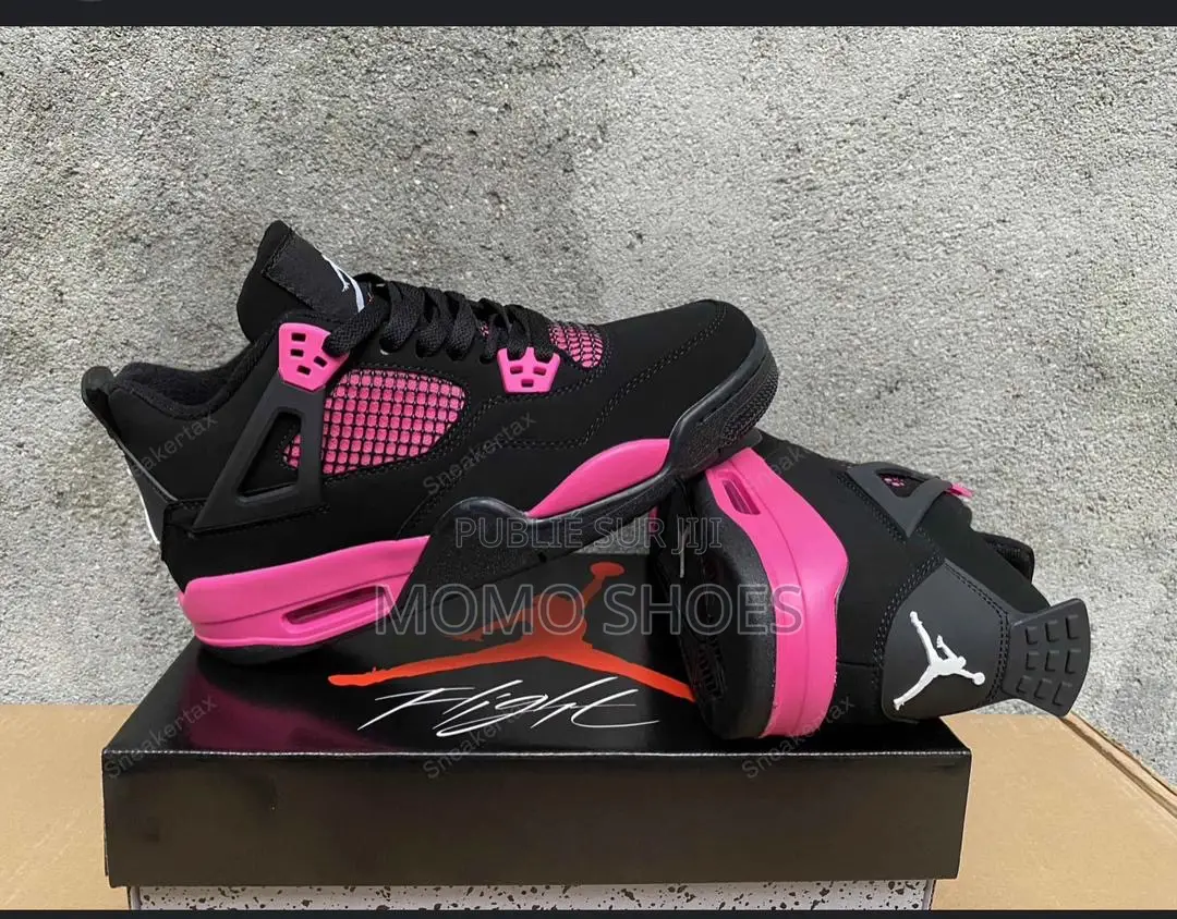 Chaussures Jordan 4