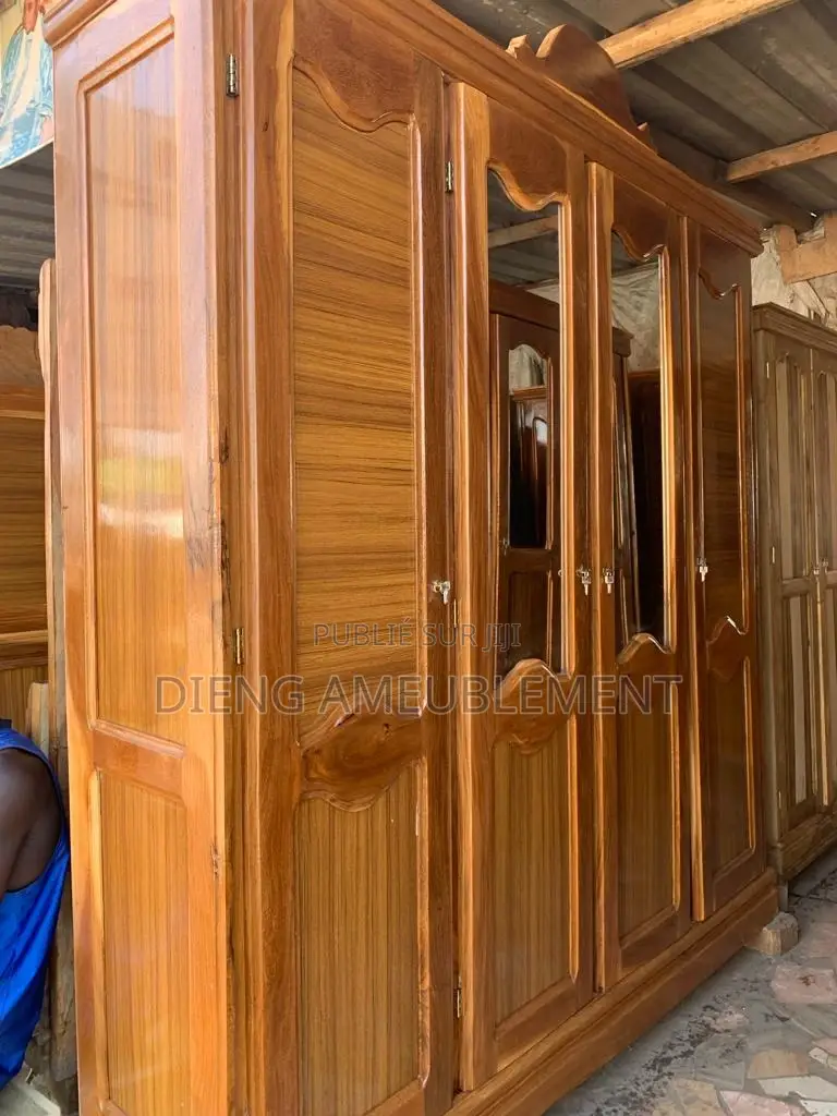 Armoire 4 Quatre Battants