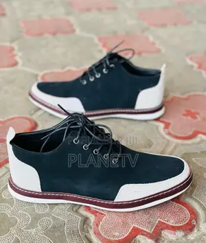 Chaussures en Cuir Original Disponible TDS