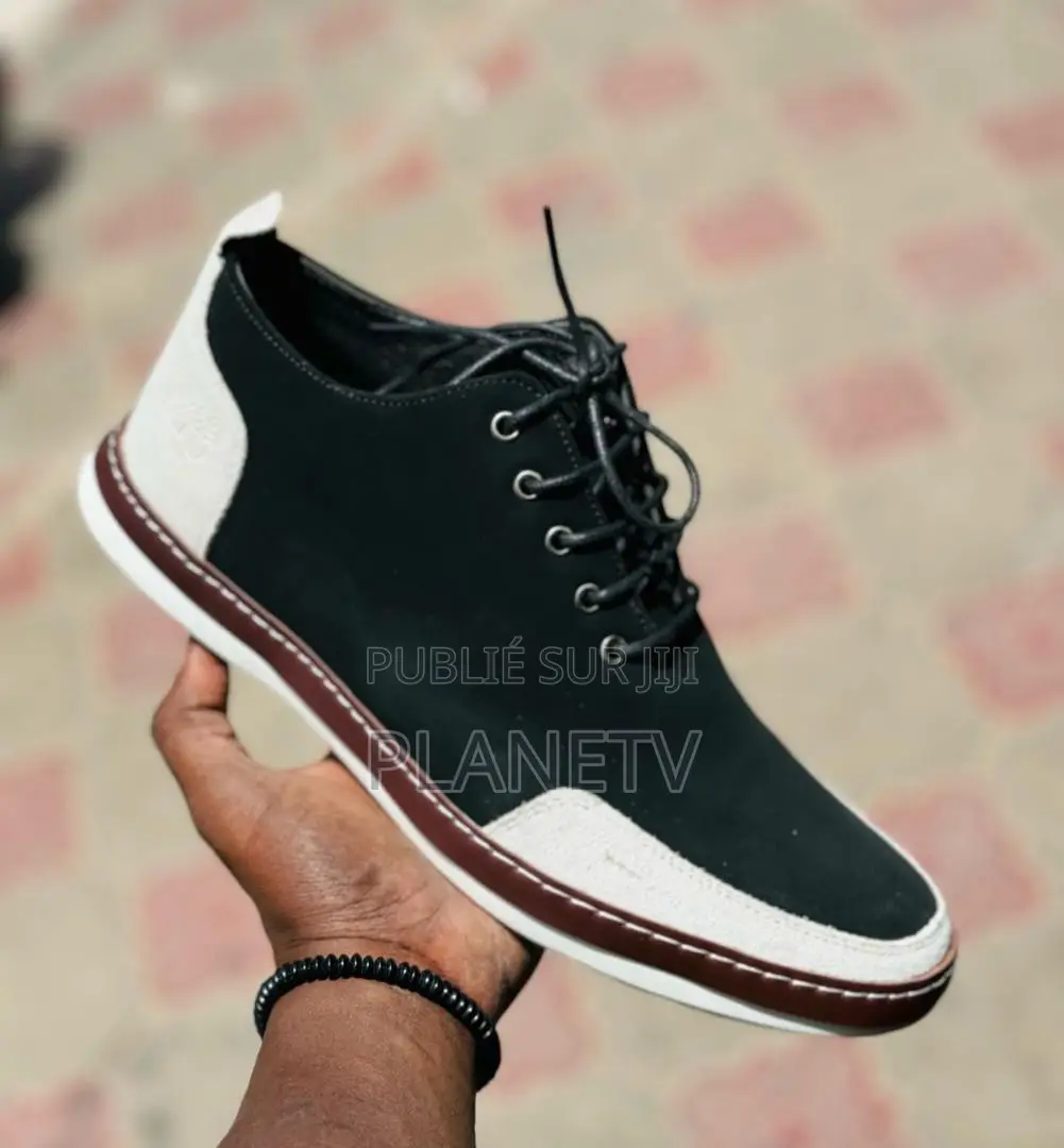 Chaussures en Cuir Original Disponible TDS