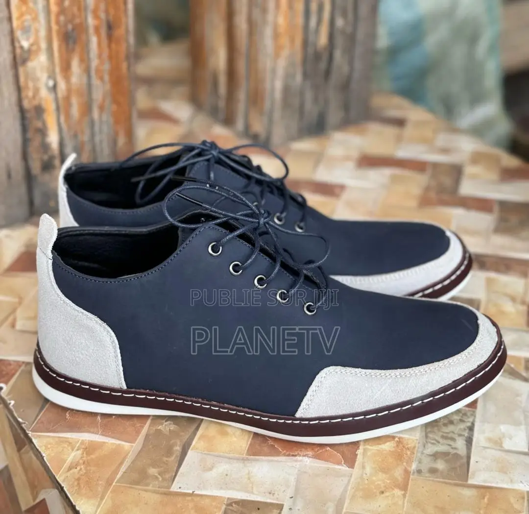 Chaussures en Cuir Original Disponible TDS