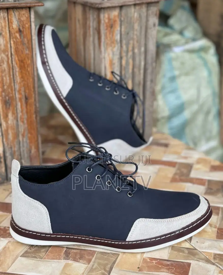 Chaussures en Cuir Original Disponible TDS