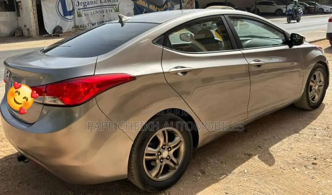 Hyundai Elantra 2013 Beige