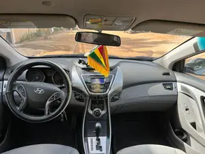 Hyundai Elantra 2013 Beige