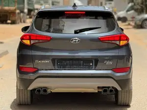 Hyundai Tucson 2018 Gris