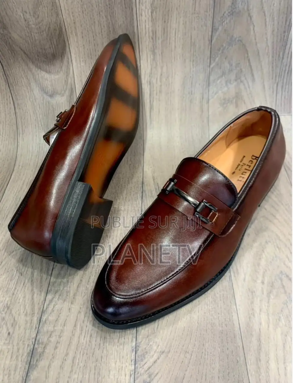 Chaussures De Ville Berluti Cuir Disponible TDS