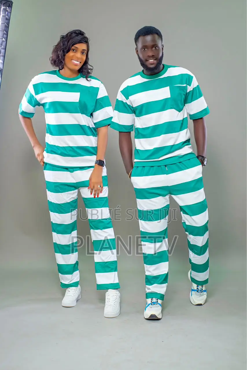 Ensemble Très Jolie Disponible TWKBN