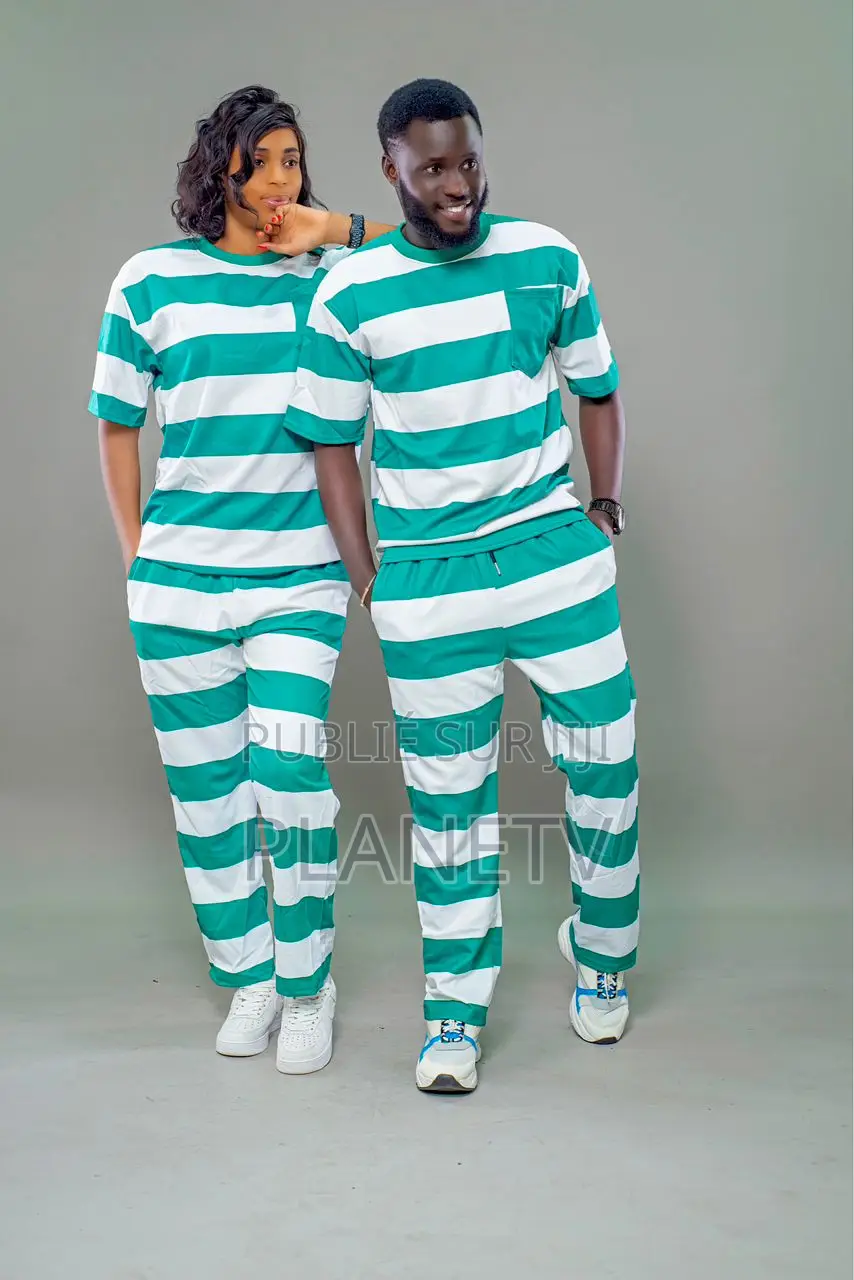 Ensemble Très Jolie Disponible TWKBN