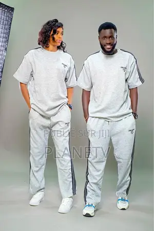 Photo - Ensemble Très Jolie Disponible TWKBN