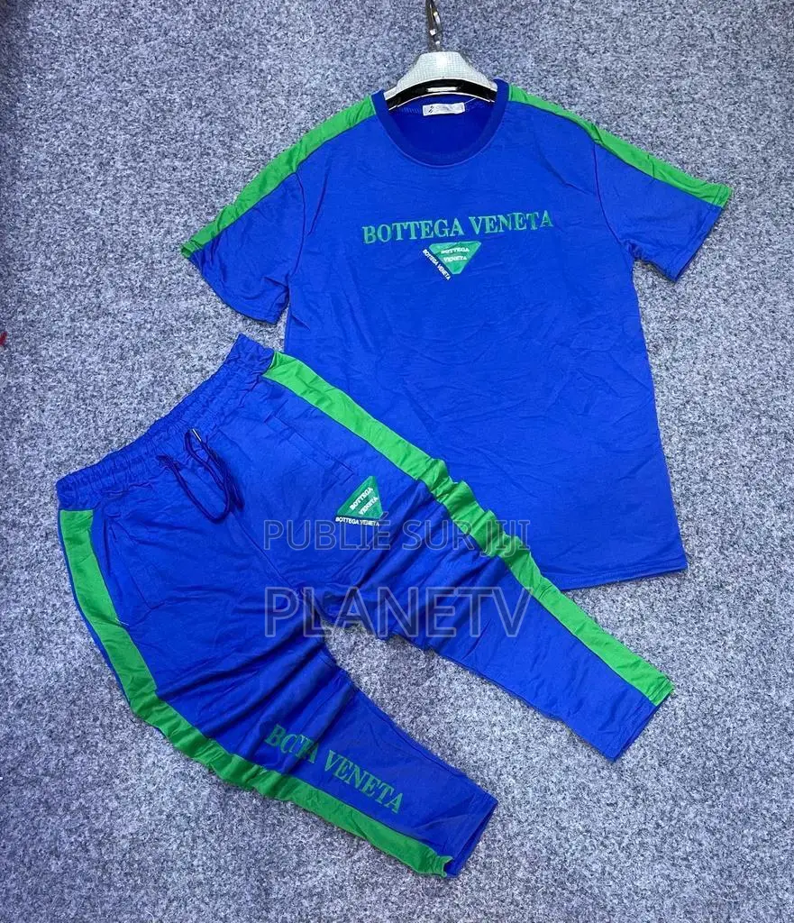 Ensemble Très Jolie Disponible Kb