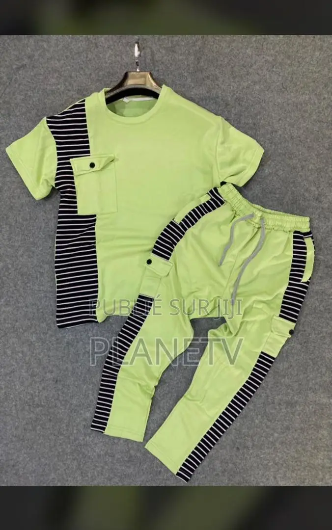 Ensemble Très Jolie Disponible Kb