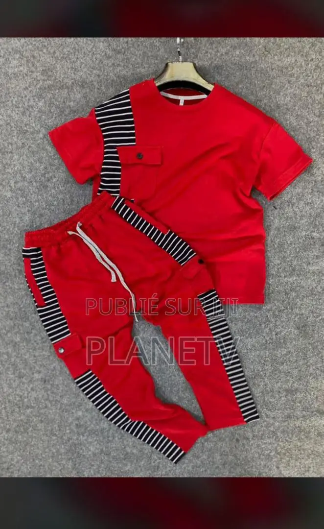 Ensemble Très Jolie Disponible Kb