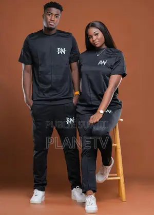 Photo - Ensemble Très Jolie Disponible Ab