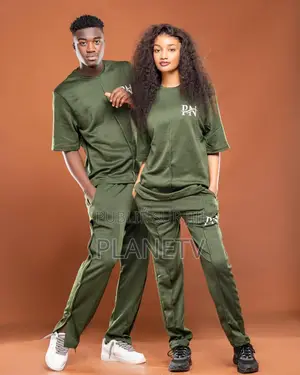 Ensemble Très Jolie Disponible Ab