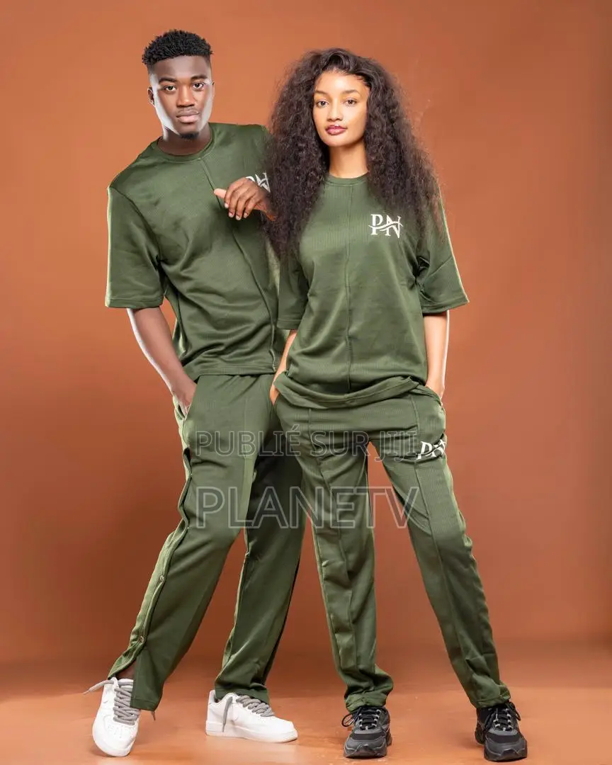 Ensemble Très Jolie Disponible Ab