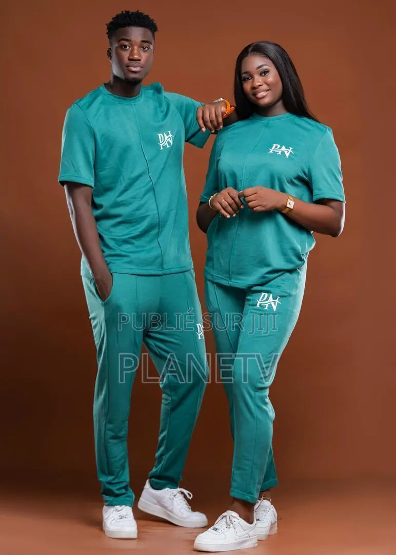 Ensemble Très Jolie Disponible Ab