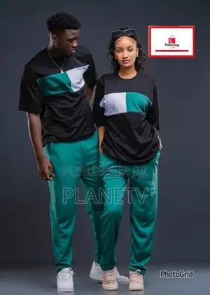 Ensemble Très Jolie Disponible Ab