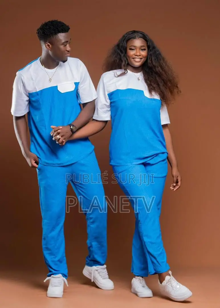 Ensemble Très Jolie Disponible Ab