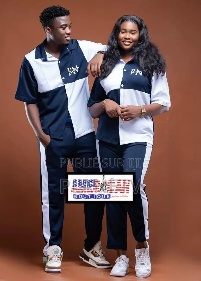 Ensemble Très Jolie Disponible Ab