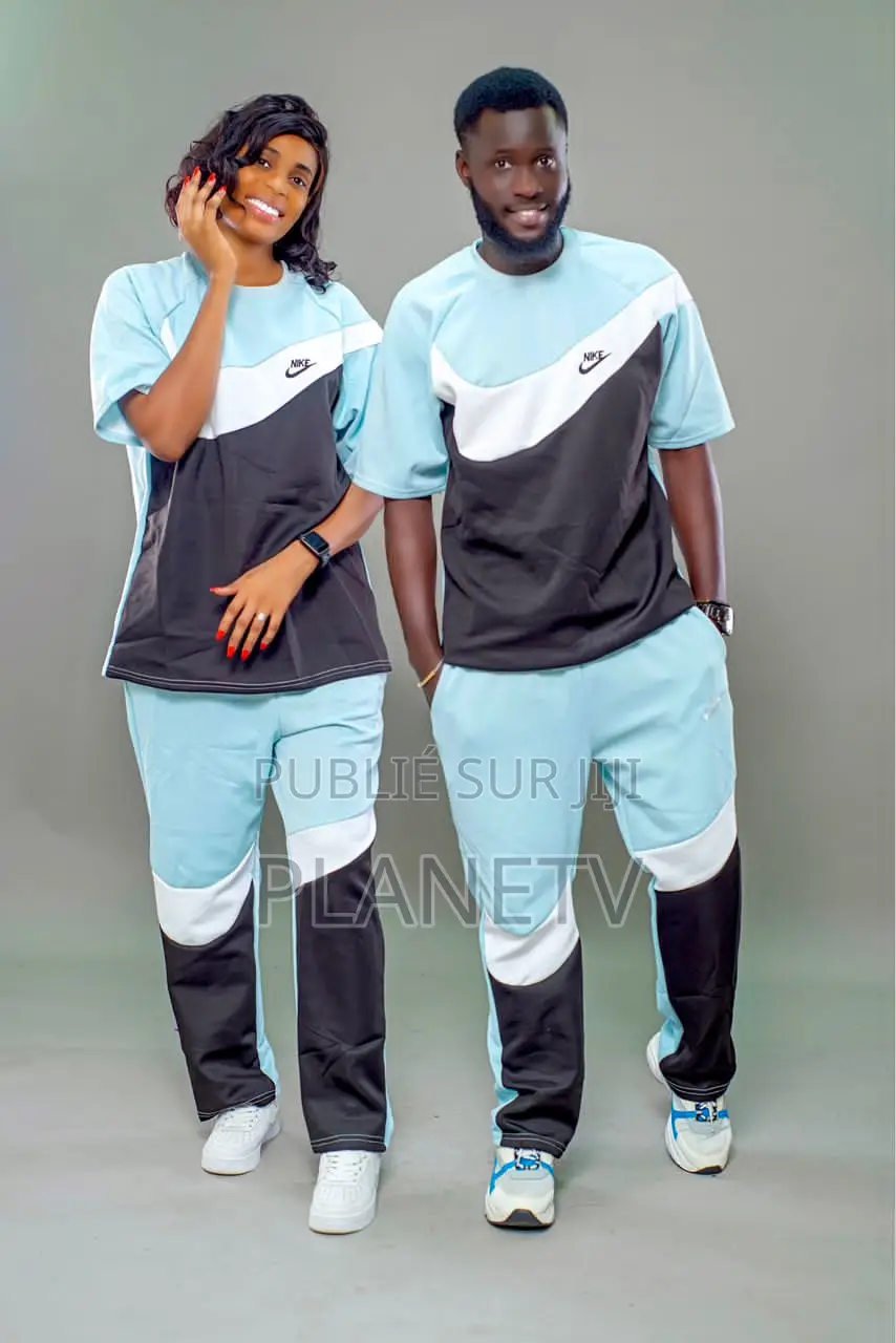 Ensemble Très Jolie Disponible TWKBN