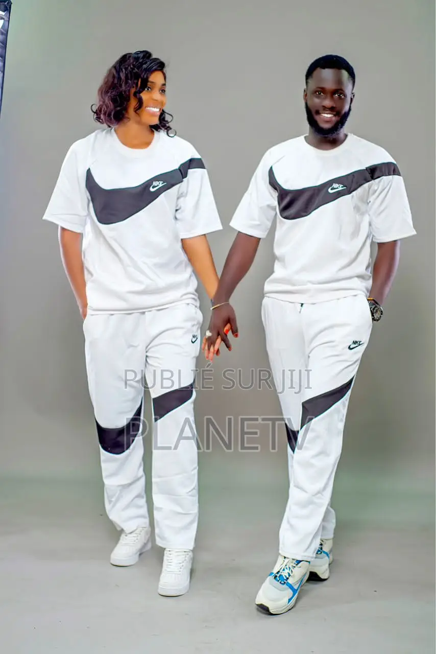 Ensemble Très Jolie Disponible TWKBN